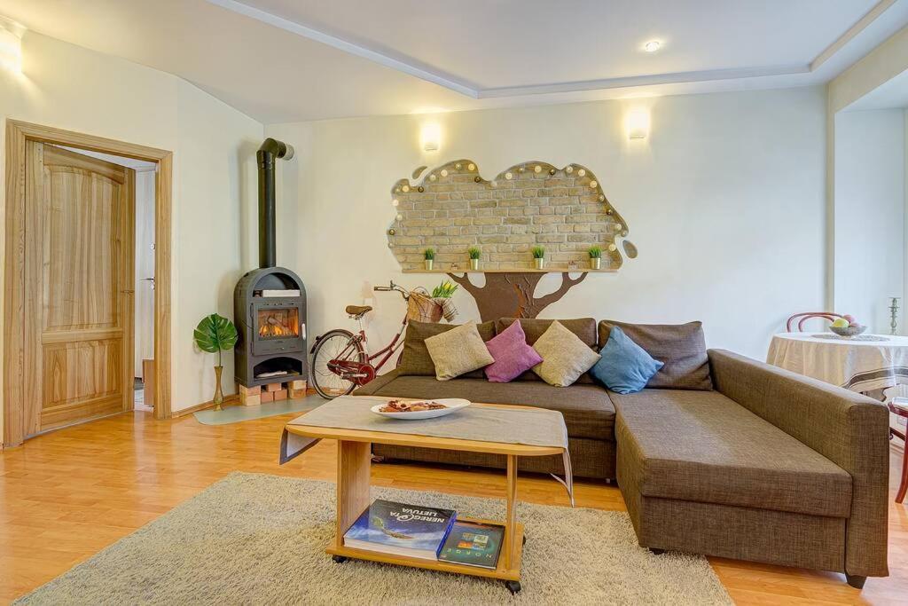 Private Entrance-2 Rooms-Old Town- Free Parking Vilnius Ngoại thất bức ảnh